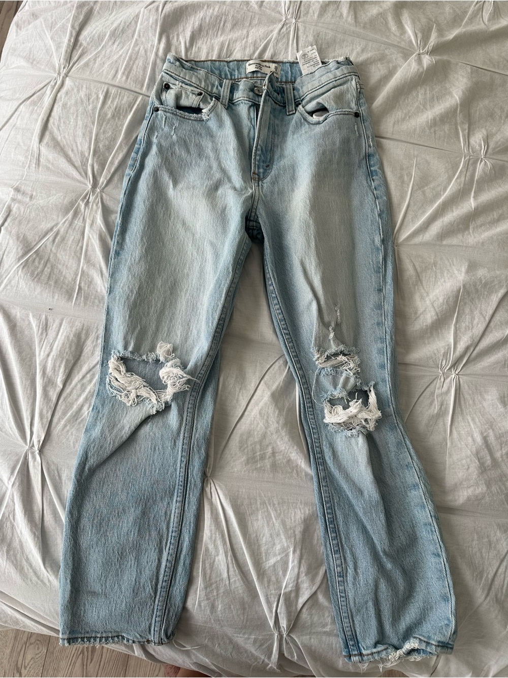 Abercrombie & Fitch high rise mom jeans in size 25/0s